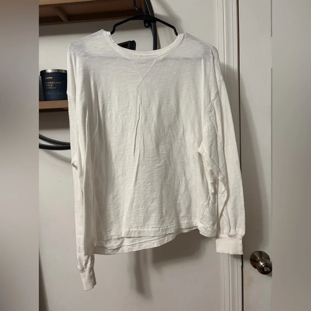 Universal Thread White Long Sleeve Tee - Picture 1 of 3